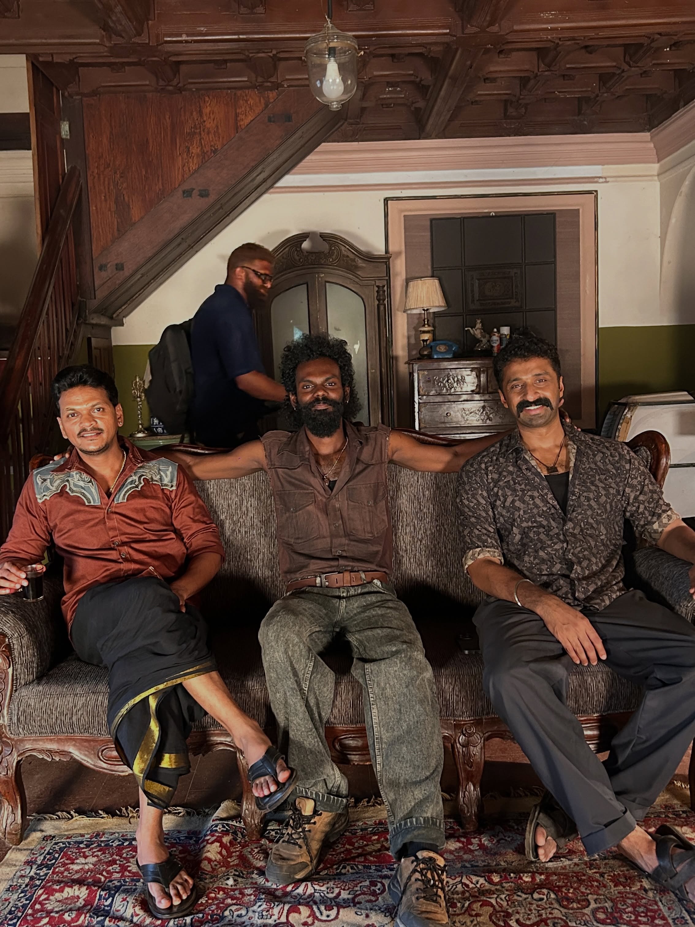 Raj Tirandasu with Kattelan cast