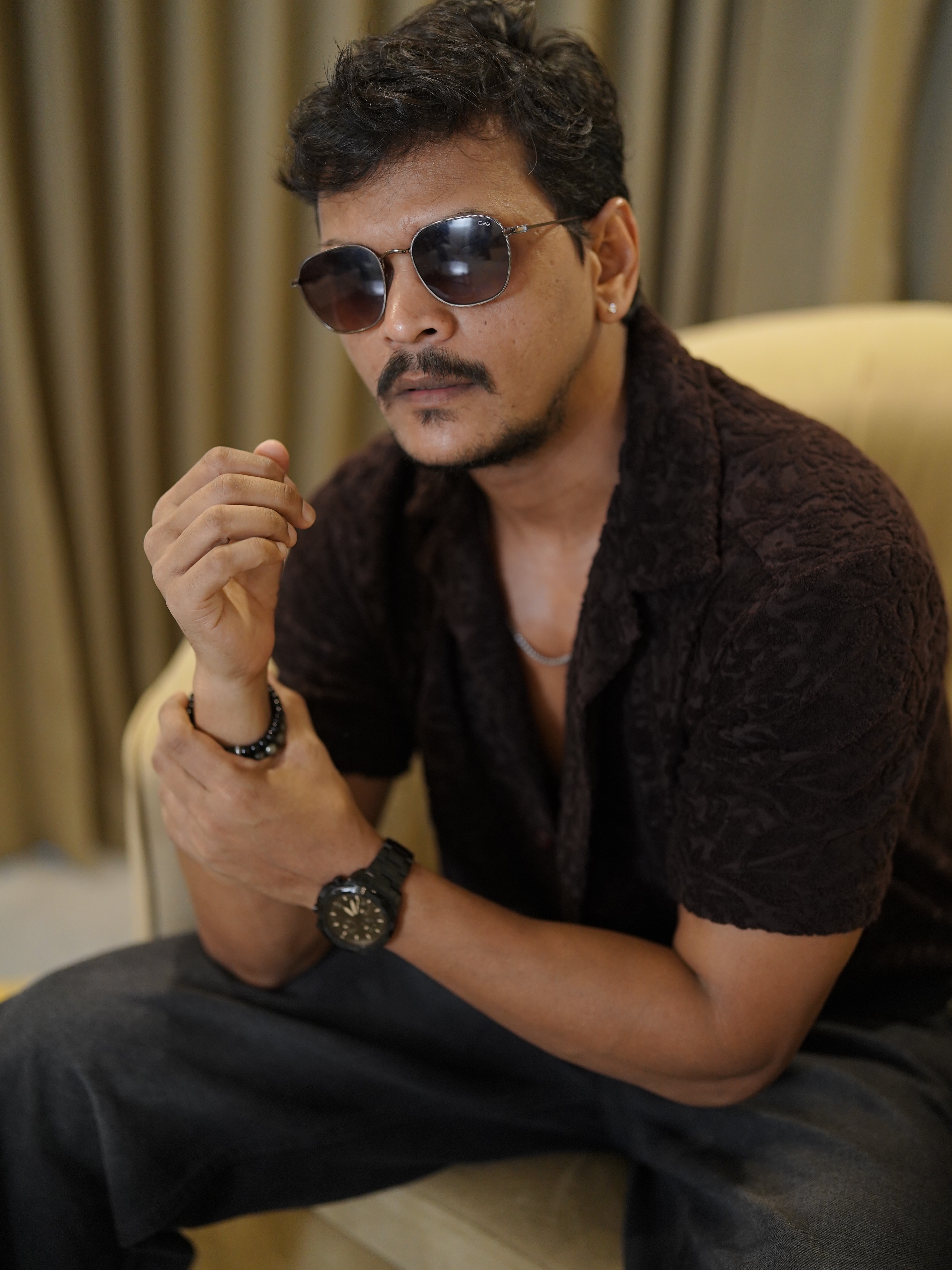 Raj Tirandasu — headshot