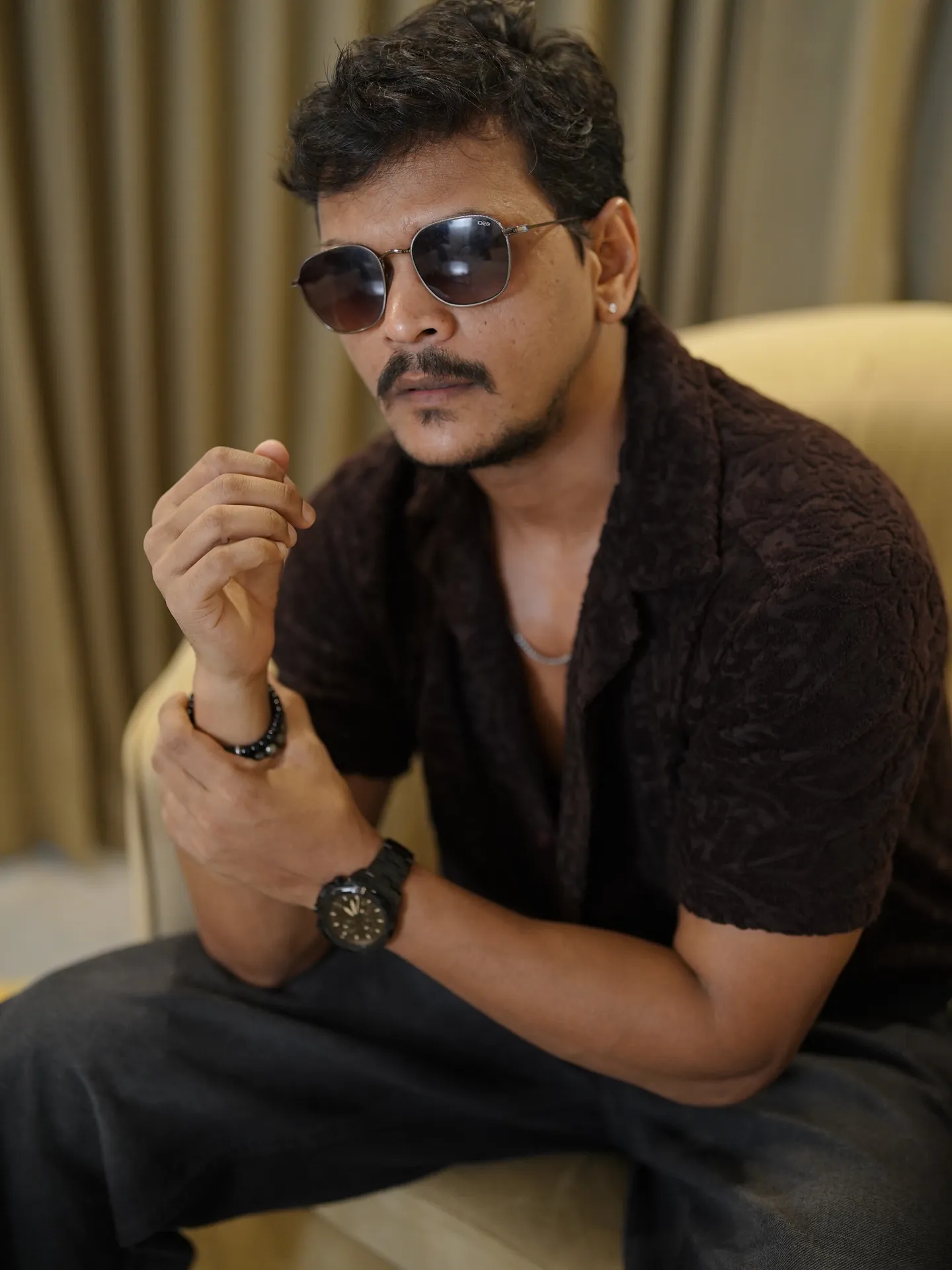 Raj Tirandasu — headshot
